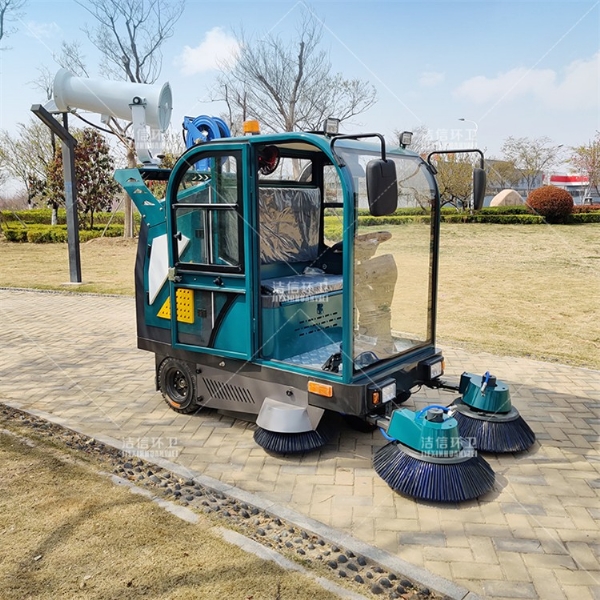 電動三輪掃地車
